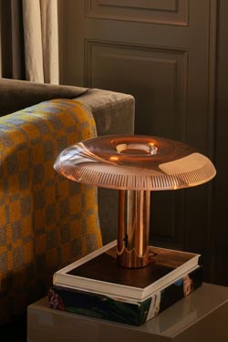 Ilumina copper table lamp LED lighting . Watsberg. 