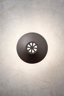 Small round outdoor wall light in patinated copper Pasdedeux 13cm