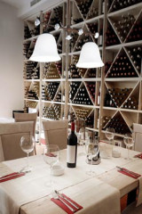 Double pendant light in aged brass and blue and white ceramic Caracoi - Pendants by Aldo Bernardi