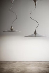 Suspension évasée en aluminium vieilli Sassmaor 70cm - Suspension by Aldo Bernardi