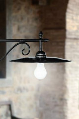 Wall bracket in galvanized steel and black enamel Valzer - Wall lights by Aldo Bernardi