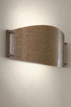 Oval wall lamp in aged patinated brass - Wall lights by Aldo Bernardi