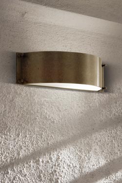 Patinated copper wall lamp in round strip 29cm - Wall lights by Aldo Bernardi