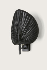 Applique noire en feuille de palmier Vent  - Applique by Aromas