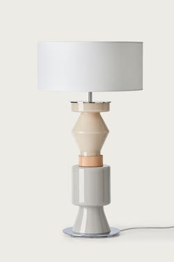 Lampe de table cubiste en verre coloré Kitta Ponn - Lampe de table by Aromas