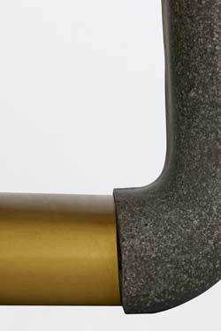 Lampe de table en pierre graphite et laiton vieilli Gianni