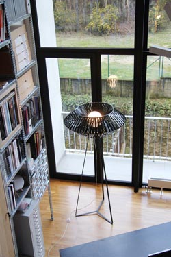 Black graphic floor lamp V