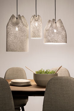 Grande suspension en maille d'acier blanche Agasallo