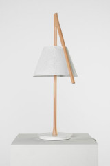 Lampe de table en bois de hêtre et maille d'acier blanche Cambo - Lampe de table by Arturo Alvarez
