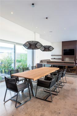 V geometric pendant light 80cm black