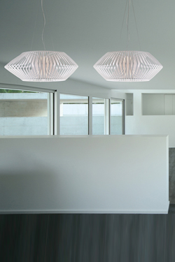 V geometric pendant light 80cm white