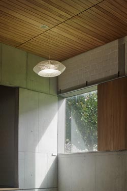 V large geometric pendant light 105cm white