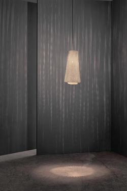 Tempo Andante white flared pendant lamp