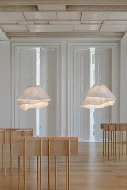 Tempo Vivace flared conical pendant lamp