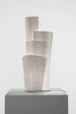 White table lamp Blossom - Table lamps by Arturo Alvarez