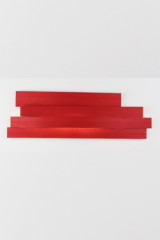 Long red wall lamp in pressed cellulose - Wall lights by Arturo Alvarez