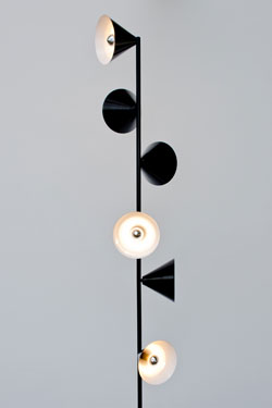Lampadaire Design métal noir 6 cônes