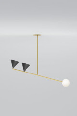 Suspension asymétrique dorée noire et blanche Balancing Variation - Suspension by Atelier Areti