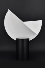 Design table lamp in black and white metal Ala - Table lamps by AXIS71