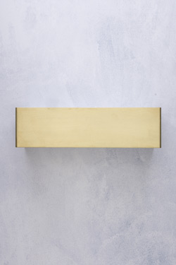 Linear rectangular wall light in gilded metal - Wall lights by AXIS71