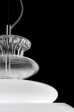 Pigalle suspension blanche en cristal vénitien Belle époque