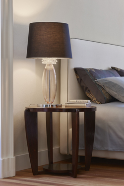 Rotterdam table lamp in polished chrome and pink Murano crystal