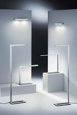 Ultra thin LED desk lamp with flat head