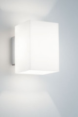 Applique rectangle en verre opale et éclairage LED  - Applique by bpe:LICHT