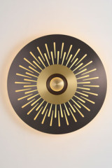 Atmos Stella grande applique noire et or en laiton massif - Applique by CVL Luminaires