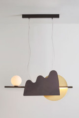 Nacho petit modèle suspension graphique en laiton massif et verre opale - Suspension by CVL Luminaires