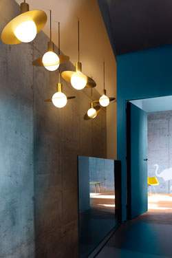 Petite suspension design très originale, Saturne