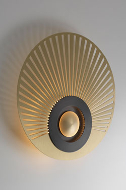 Earth-Radian wall light, disc, eccentric, satin brass and graphite