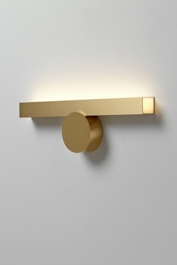 Golden wall lamp, lighting up - Wall lights by CVL Luminaires