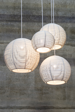 Suspension boule en rotin blanc 40cm