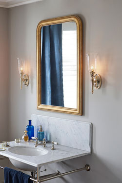 Applique murale chromée salle de bain flambeau lisse et verre transparent Dryden 2
