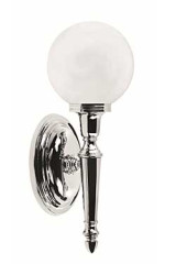 Applique murale pour salle de bain boule en verre dépoli et flambeau chromé lisse Dryden 4 - Salle de bains by Elstead Lighting