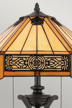 Lampe de table Tiffany fer forgé et verre ambré