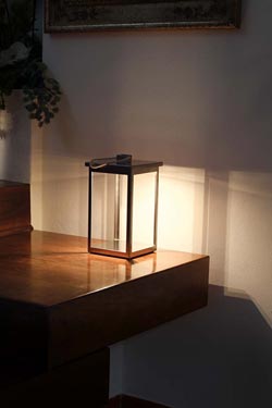 Cube lanterne sans fil en inox satiné