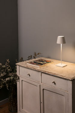 Lampe sans fil pour l'extérieur en aluminium blanc Toc380 