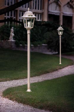 White metal outdoor post lamp Gorizia - Exterior columns by Ferroluce Classic
