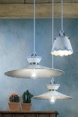 Petite suspension broderie conique en céramique Ravenna