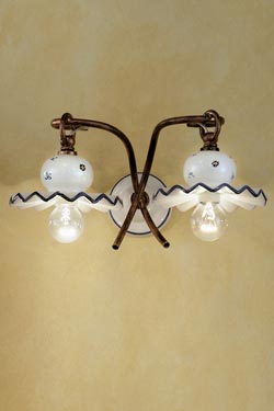 Double wall lamp in white and blue ceramic Roma C401 - Wall lights by Ferroluce Classic