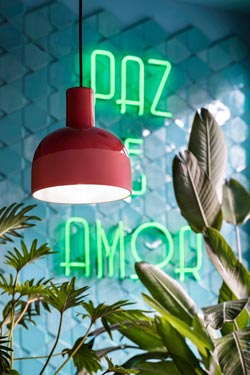 Caxixi suspension en céramique rouge