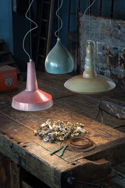 C1417 wave workshop pendant in patinated red ceramic