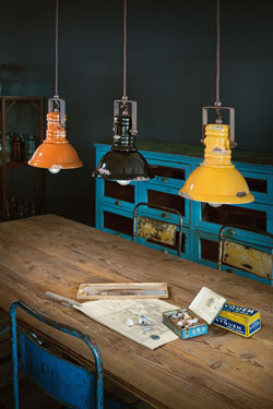 Small coral pendant industrial style