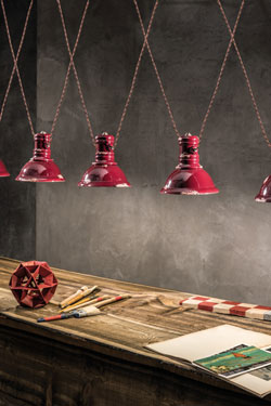 Triple suspension en céramique rouge framboise Industriel 