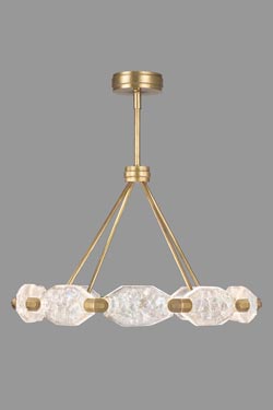 Lustre aux dix cristaux taillés et structure à la feuille d'or
