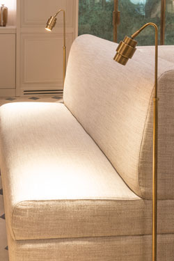 Lampadaire orientable aubergine Potocki