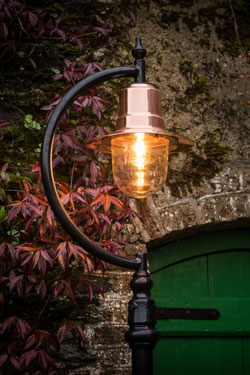 Goose Neck outdoor floor lamp in copper