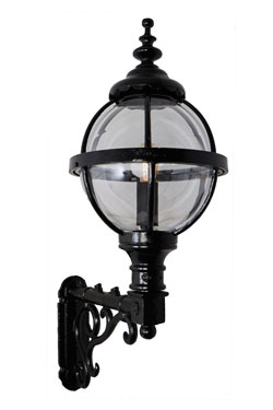 Grande applique d'extérieur globe en fonte Heritage